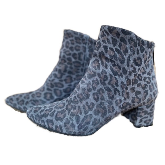 Cordani Womens Size 6 Gray Cheetah Suede Ankle Bootie EUC 36.5 EU Made in Italy - Picture 5 of 10